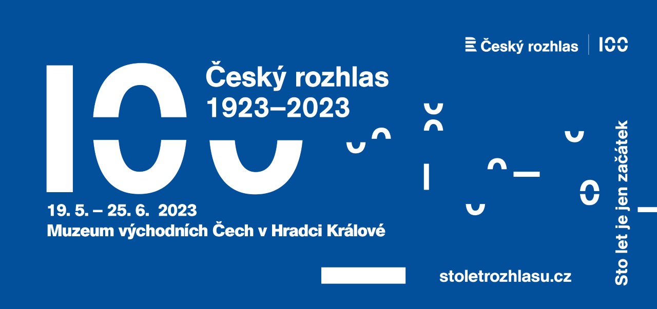 Výstava fotografií a rozhlasové techniky